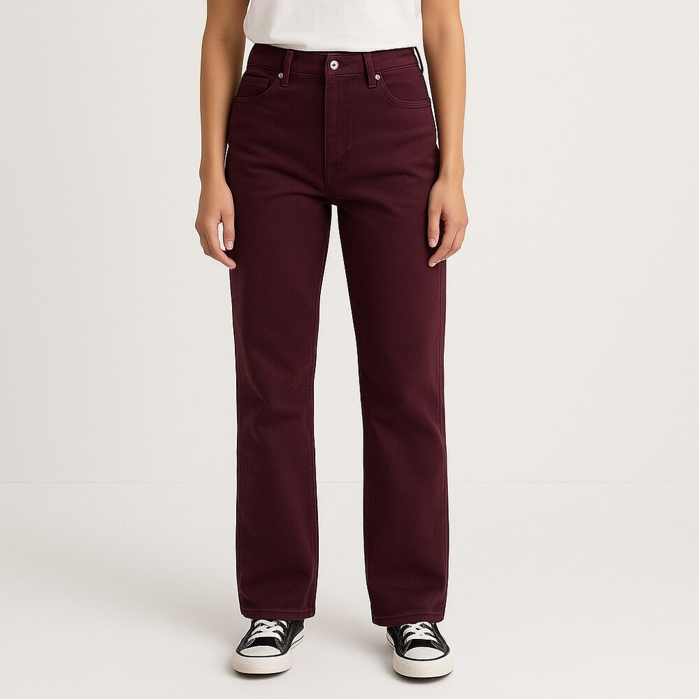 Gloria Vanderbilt Amanda Straight Leg Jeans Burgundy Size 6 (NWT)
